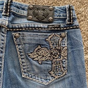 MISS ME CROSS/ROSE CAPRIS